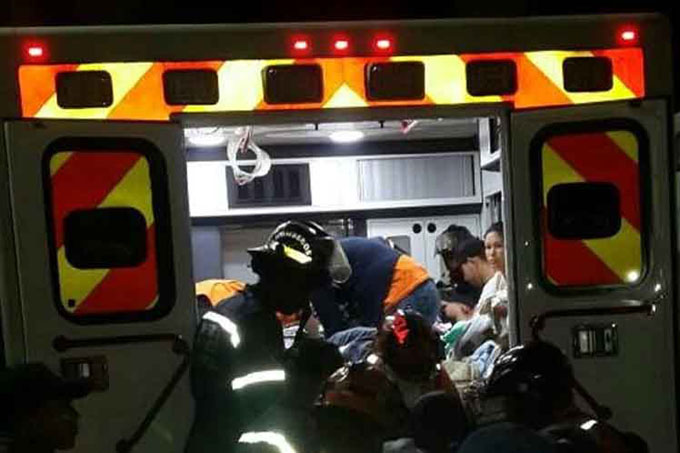 Venezuela: evacuan 54 niños de hospital atacado por grupos violentos (+ video)
