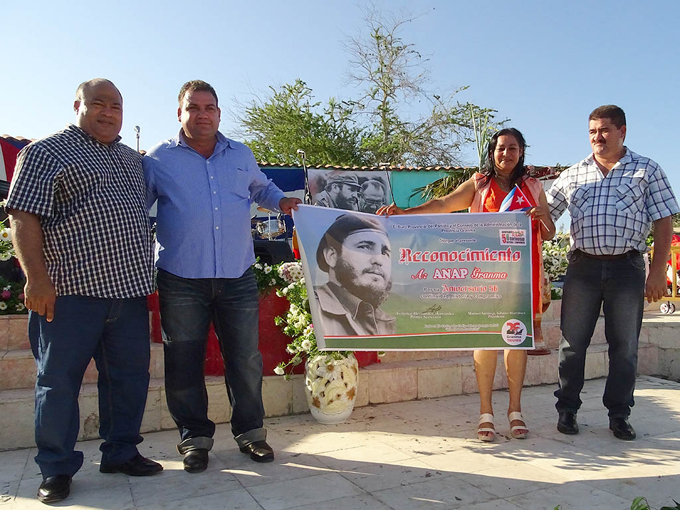 Festejan en Granma Día del Campesino cubano y aniversario 56 de su organización (+ fotos)