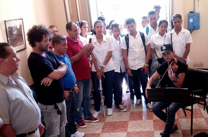 Impresionado Raúl Paz con la vanguardia artística en Bayamo(+ fotos y videos)