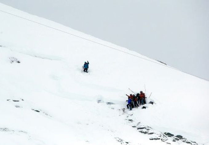 Al menos tres muertos deja avalancha en los Alpes fraceses Al menos tres muertos deja avalancha en los Alpes fraceses