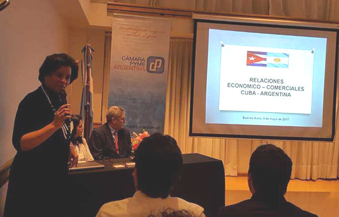 Sesiona en Buenos Aires encuentro comercial Cuba en Argentina (Fotos) Sesiona en Buenos Aires encuentro comercial Cuba en Argentina (Fotos)