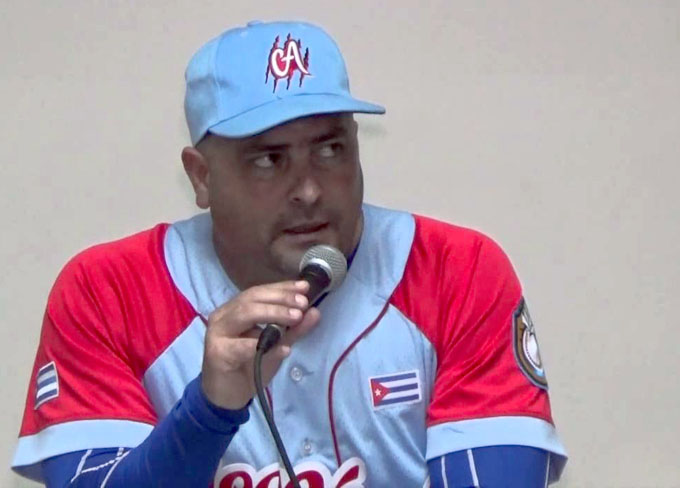 En béisbol, Roger Machado aboga por juventud y experiencia En béisbol, Roger Machado aboga por juventud y experiencia