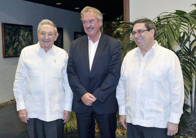 Recibió Raúl al Canciller del Gran Ducado de Luxemburgo Recibió Raúl al Canciller del Gran Ducado de Luxemburgo