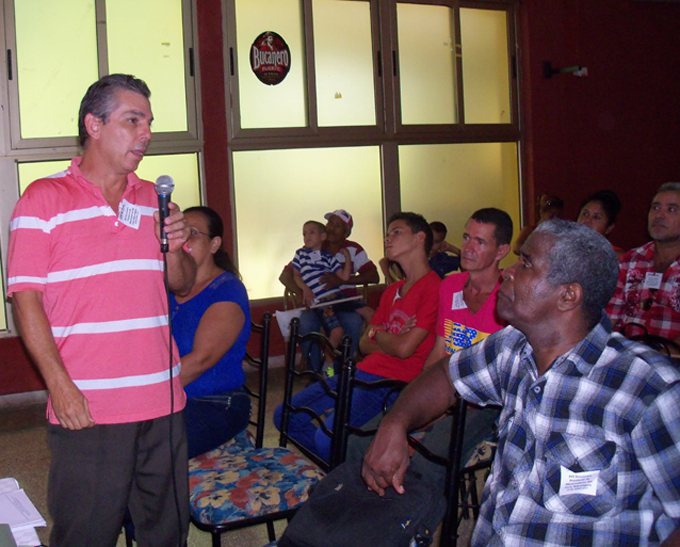 Reconocen en Granma labor de observadores voluntarios del ciclo hidrológico Reconocen en Granma labor de observadores voluntarios del ciclo hidrológico