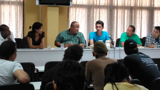 Intercambió vanguardia artística cubana con autoridades de la provincia