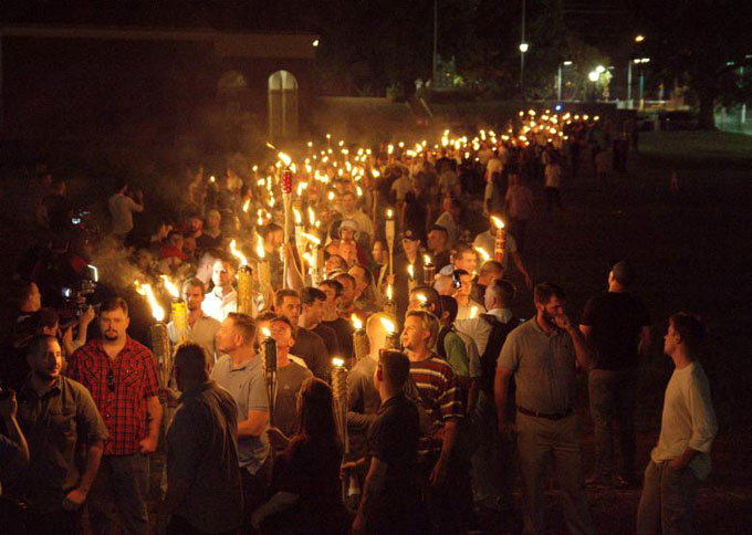 Más críticas contra Trump tras nuevo comentario sobre Charlottesville