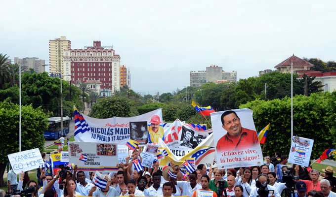 Marchan en Cuba en respaldo al Gobierno y pueblo venezolanos Marchan en Cuba en respaldo al Gobierno y pueblo venezolanos