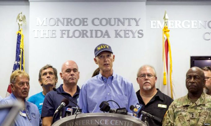 Urgen a evacuar en Florida, EE.UU., ante esperado impacto de Irma Urgen a evacuar en Florida, EE.UU., ante esperado impacto de Irma