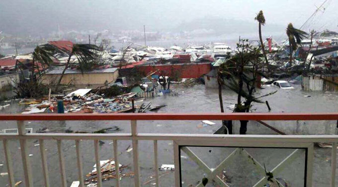 Huracán Irma comienza a hacer estragos en el Caribe (+ fotos y videos)