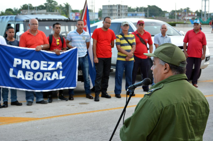 Apoya a Camagüey personal de Radiocuba en Granma Apoya a Camagüey personal de Radiocuba en Granma