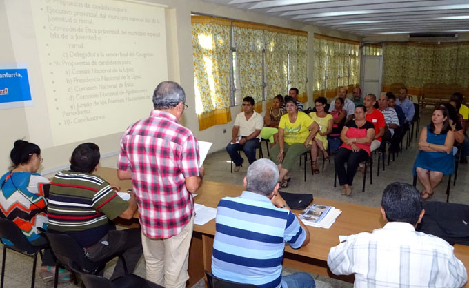 Realizan asamblea décimo Congreso en  el periódico La Demajagua (+ fotos)