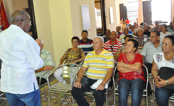Realizan taller científico como homenaje al Che