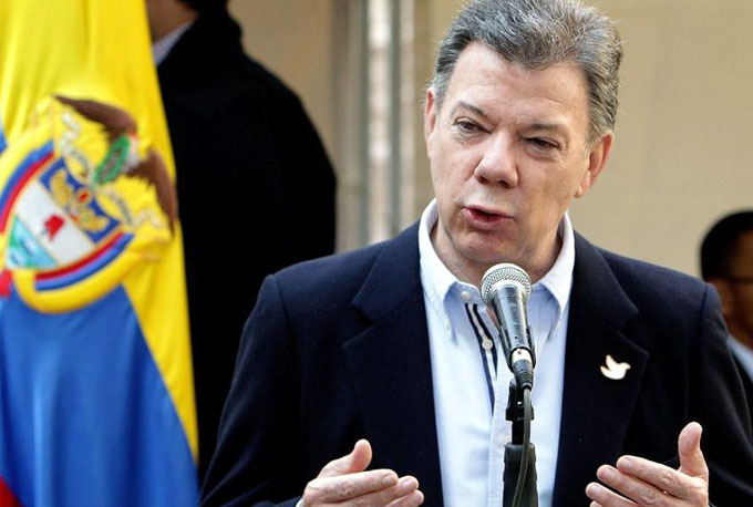 Santos reconoce desafío de construir la paz en Colombia