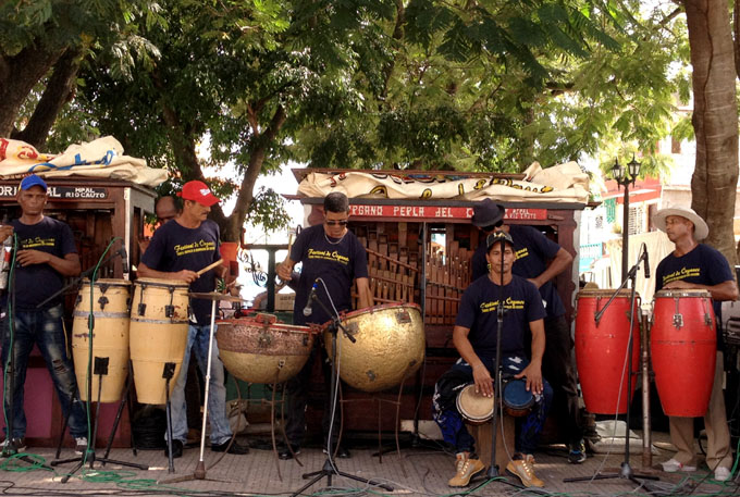 El mano a mano salvó la tarde y la buena música (+ fotos y video)