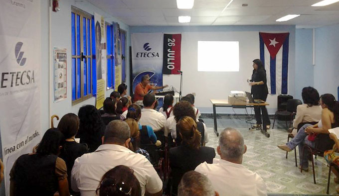 Distinguen calidad de servicios de Etecsa Manzanillo Distinguen calidad de servicios de Etecsa Manzanillo