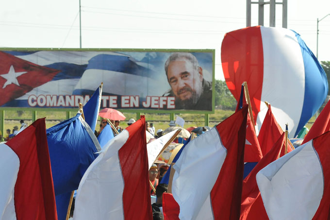 Junto a nosotros en cada desafío y conquista Junto a nosotros en cada desafío y conquista