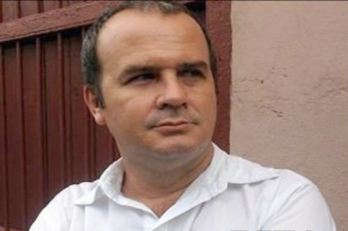 Escritor cubano gana premio internacional de poesía caribeña Escritor cubano gana premio internacional de poesía caribeña
