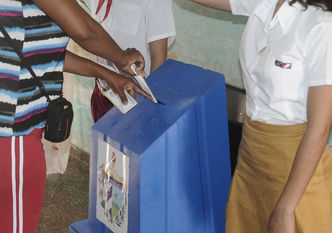 Proceso electoral cubano, una conquista de la Revolución Proceso electoral cubano, una conquista de la Revolución
