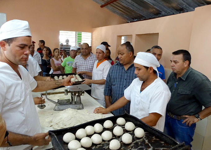 Nuevas obras de impacto social en Jiguaní (+ fotos) Nuevas obras de impacto social en Jiguaní (+ fotos)