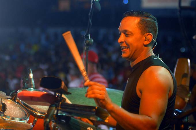 Orquesta cubana Van Van presenta nuevo disco