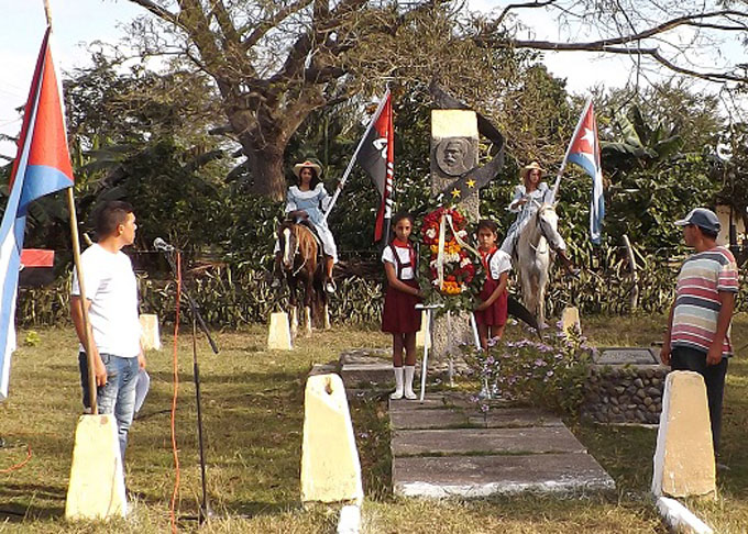 Reeditan cautocristenses cabalgata homenaje a Antonio Maceo