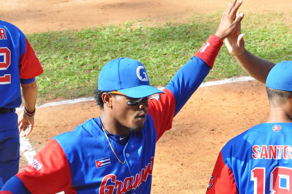 Otra aventura de los Alazanes en el Caribe Otra aventura de los Alazanes en el Caribe