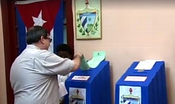 Condenó Canciller cubano intentos por demeritar las elecciones