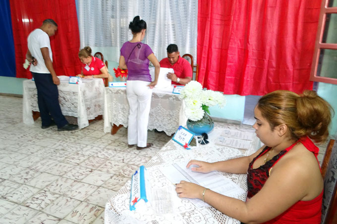 Más de mil 960 colegios abrirán en Granma para prueba dinámica Más de mil 960 colegios abrirán en Granma para prueba dinámica