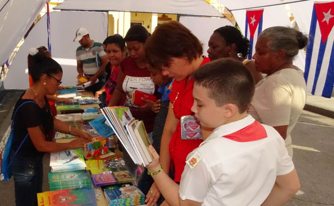 Inicia hoy Feria del Libro en Granma