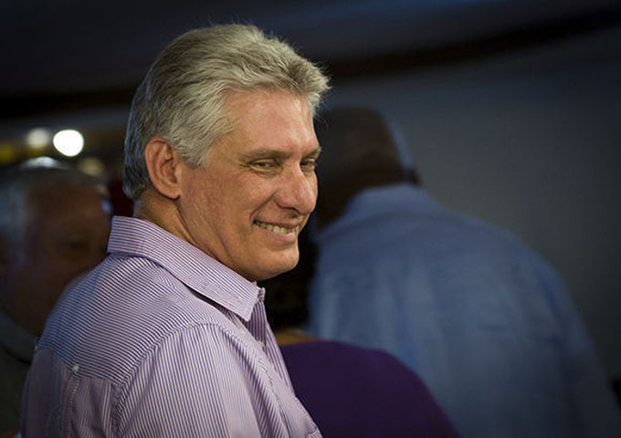 Proponen a Miguel Díaz-Canel como candidato a presidente del Consejo de Estado de Cuba Proponen a Miguel Díaz-Canel como candidato a presidente del Consejo de Estado de Cuba