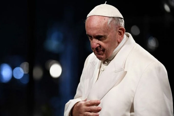 Papa ofrece espaldarazo a víctimas chilenas de abusos sexuales Papa ofrece espaldarazo a víctimas chilenas de abusos sexuales