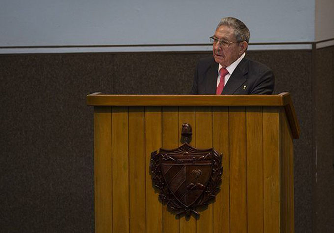 Raúl Castro: Nuestra arma más importante, la unidad de los revolucionarios y el pueblo (+ video)