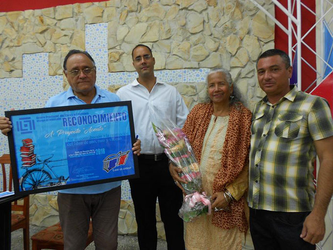 Merecido reconocimiento a Acento