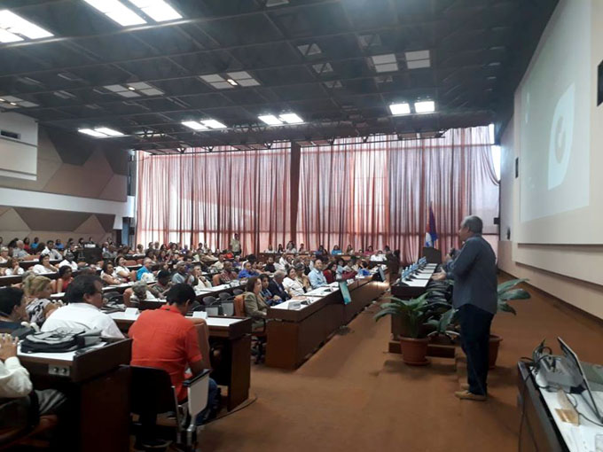 Con entrega de premios, comienza en Cuba festival de comunicadores (+ fotos y video) Con entrega de premios, comienza en Cuba festival de comunicadores (+ fotos y video)
