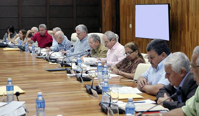 Se avanza en la elaboración del Anteproyecto de Constitución Se avanza en la elaboración del Anteproyecto de Constitución