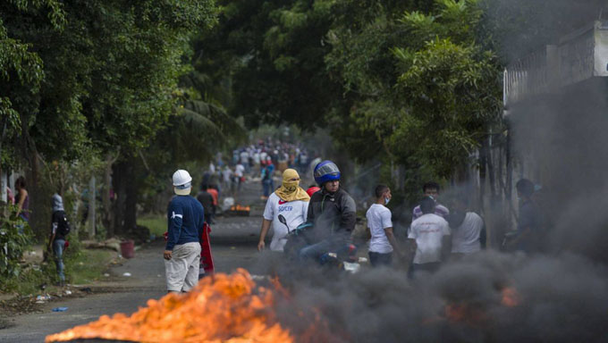 Persisten tranques y bloqueos de vías en Nicaragua