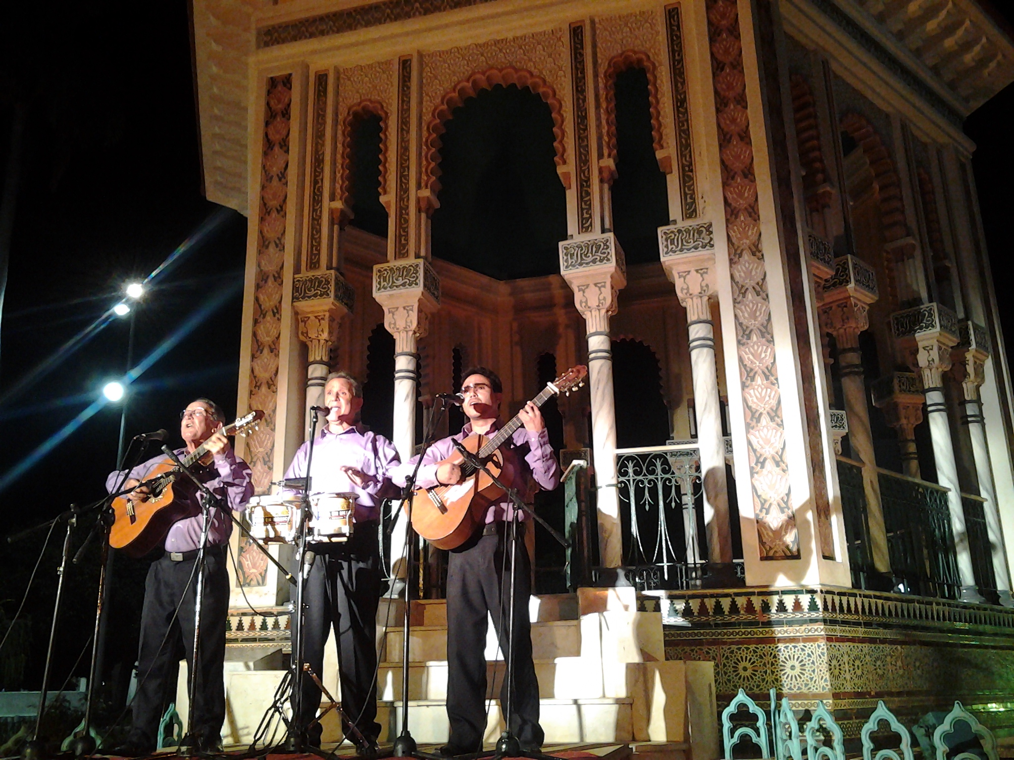 Entregan Pergamino de la ciudad a fundador de la Nueva Trova cubana (+ fotos)