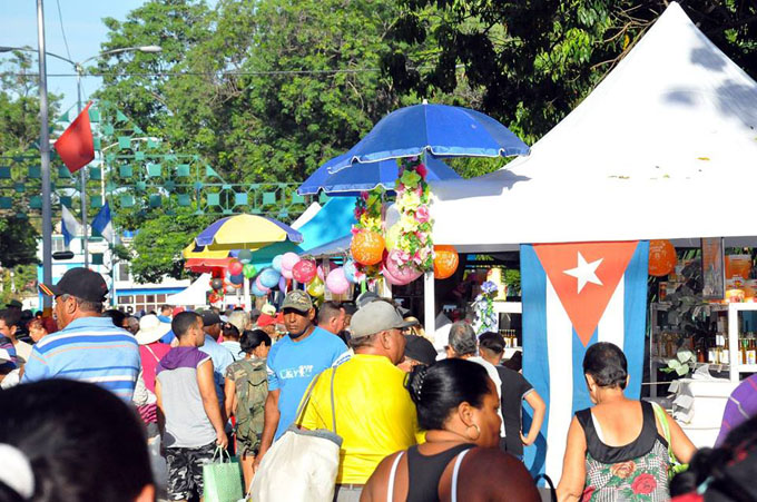 Realizan en Granma feria por el día de la Rebeldía Nacional (+ fotos y videos)