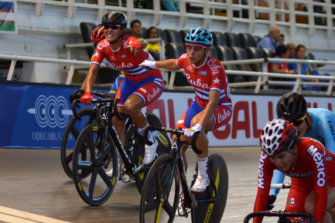 Granmenses encumbran al ciclismo femenino en Barranquilla (+ fotos)