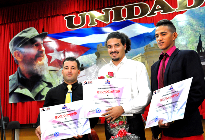 Gradúa Universidad de Granma 814 nuevos profesionales Gradúa Universidad de Granma 814 nuevos profesionales