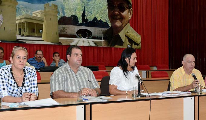 Comprometidos campesinos con  mejores resultados en Granma