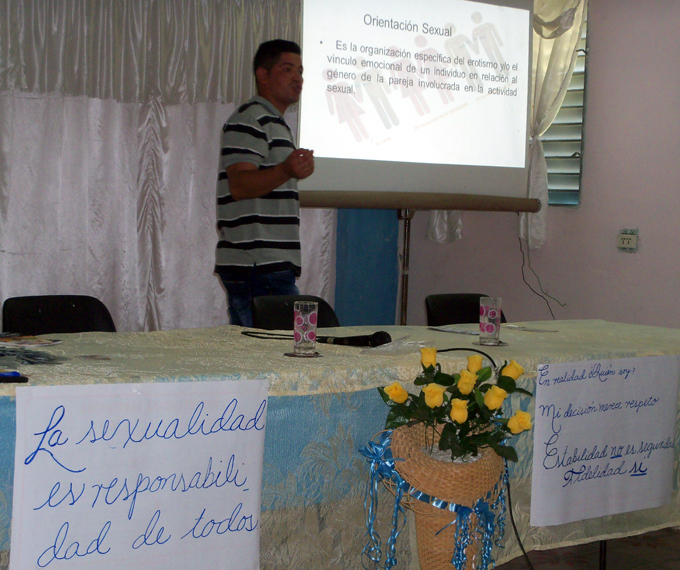 Debaten educadores sobre la prevención de la trata de personas Debaten educadores sobre la prevención de la trata de personas