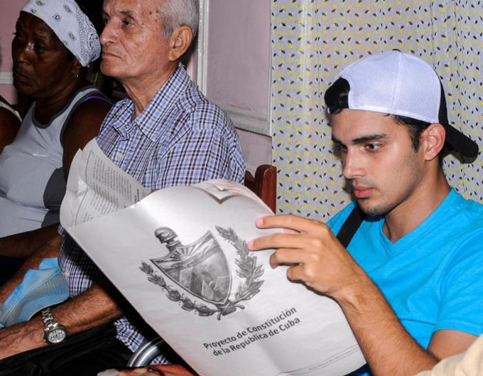 Nueva Constitución cubana: por una sociedad sin perdedores Nueva Constitución cubana: por una sociedad sin perdedores