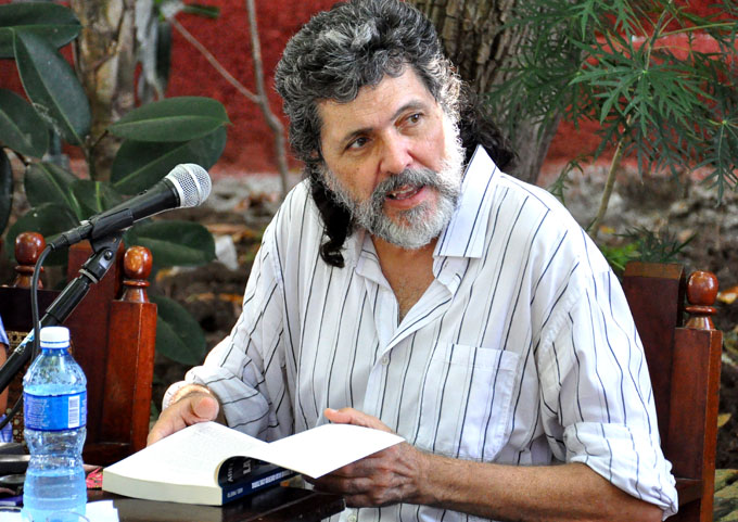 Asume Abel Prieto como Director del Programa Martiano (+ fotos) Asume Abel Prieto como Director del Programa Martiano (+ fotos)