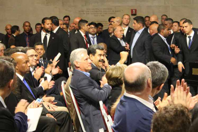 Díaz-Canel en la ONU: admiración y respeto hacia Cuba (+ fotos) Díaz-Canel en la ONU: admiración y respeto hacia Cuba (+ fotos)