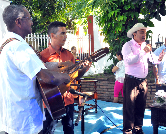 El punto guajiro, inseparable acompañante del cubano