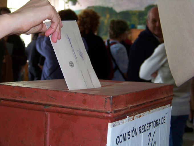 Arranca en Uruguay carrera electoral con punteros presidenciables Arranca en Uruguay carrera electoral con punteros presidenciables