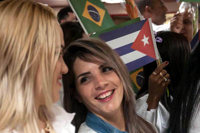 Llega a Cuba grupo de 204 médicos procedentes de Brasil (+ fotos y videos) Llega a Cuba grupo de 204 médicos procedentes de Brasil (+ fotos y videos)