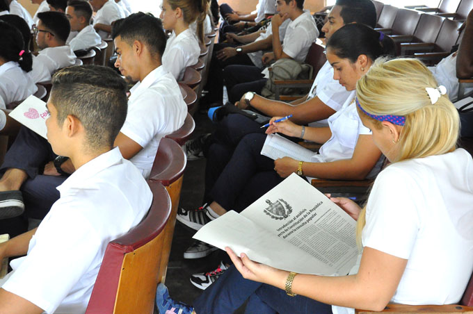 Suman casi 660 mil las propuestas sobre nueva Constitución cubana Suman casi 660 mil las propuestas sobre nueva Constitución cubana