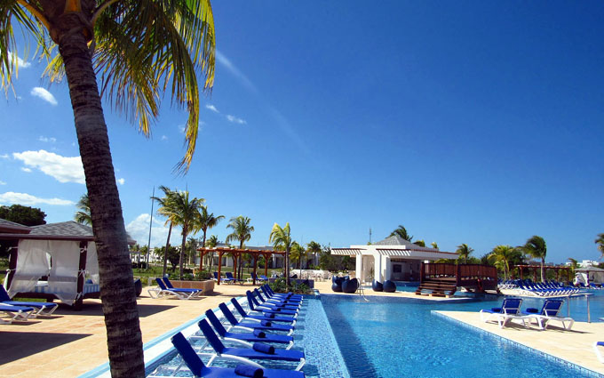 Muestra sus exclusividades primer hotel de sol y playa IberoStar en el oriente de Cuba (+ video) Muestra sus exclusividades primer hotel de sol y playa IberoStar en el oriente de Cuba (+ video)